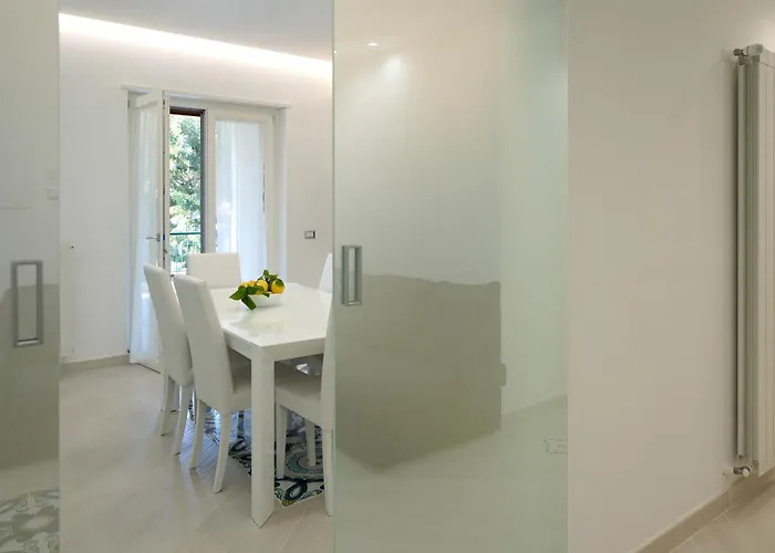 Manilu Maison *