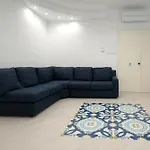 Manilu Maison شقة *