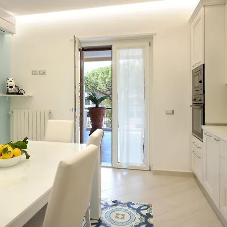 Manilu Maison *