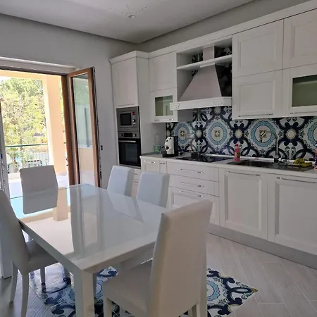 Апартаменты Manilu Maison Сорренто